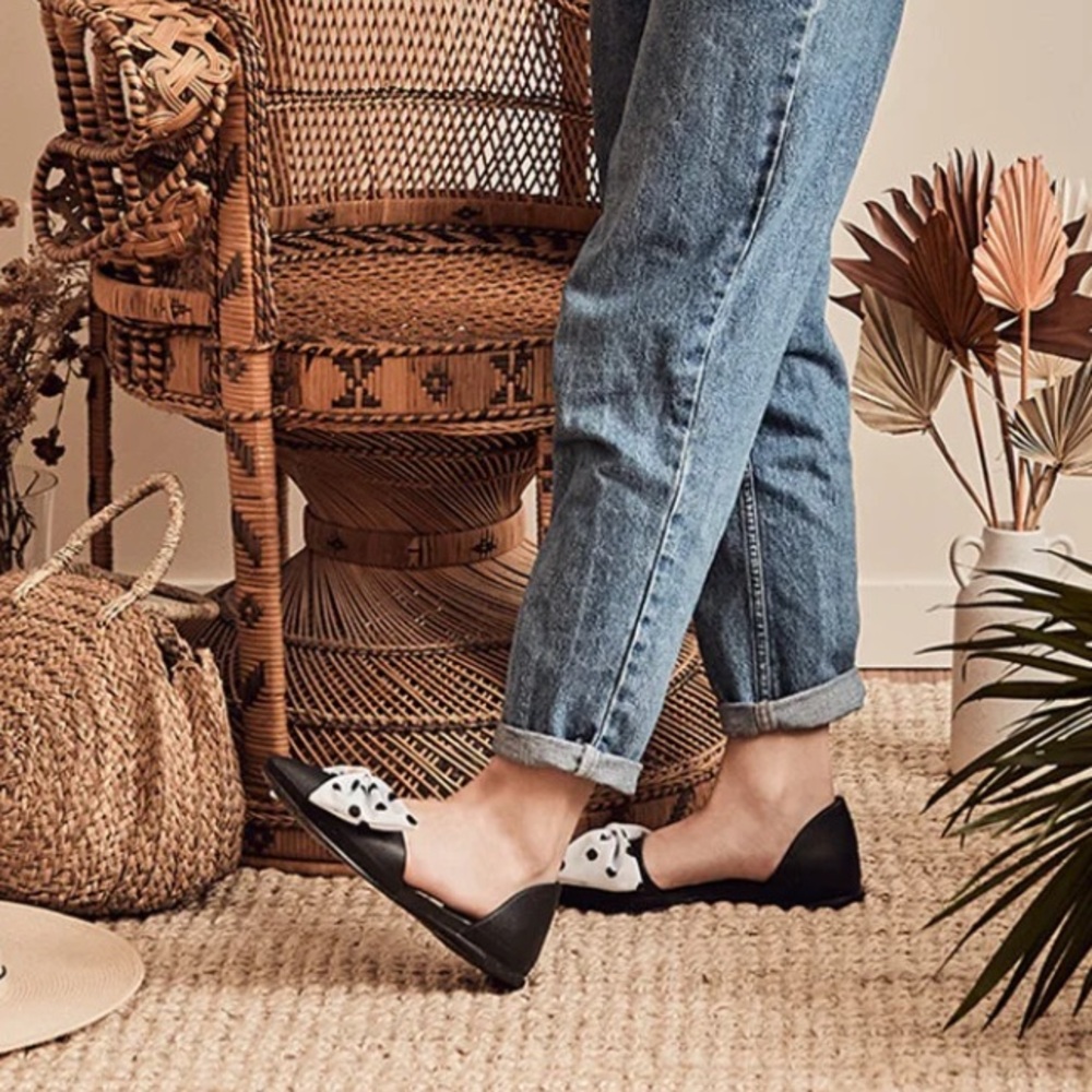 Native Beth Richards Audrey Polka Dot Bow Pointed Toe Flats🖤 - Picture 8 of 13